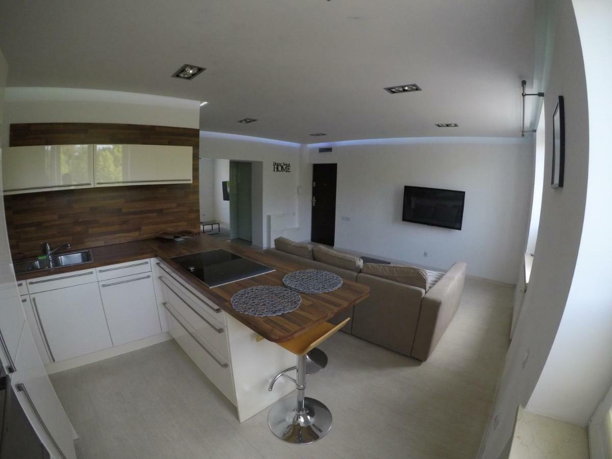 Nowoczesny Apartament III Al. Nmp Częstochowa Kültér fotó